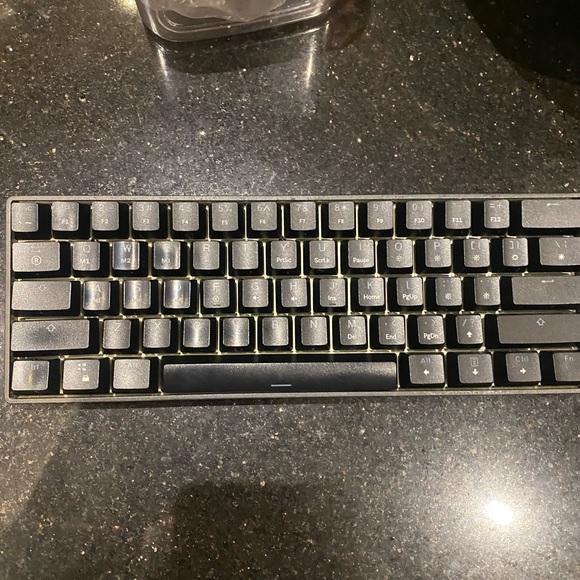GK61 w/ yellow and brown switches - Picture 6 of 6
